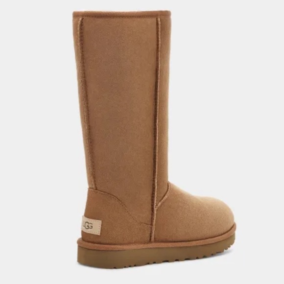 UGG Women’s Classic Tall Boot II